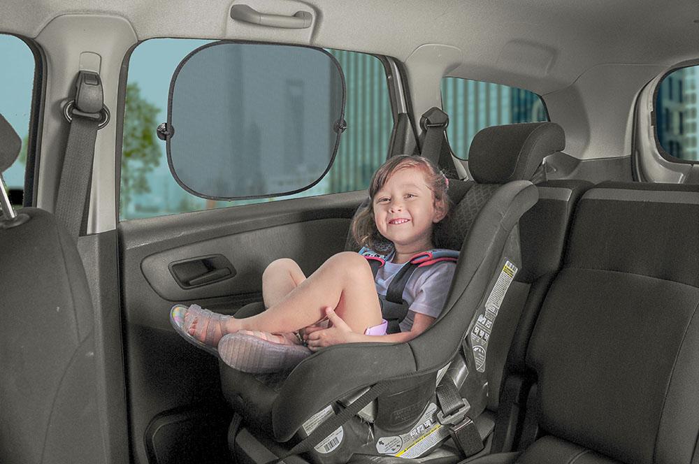 Protetor Solar Carro Com Ventosa 44,5x37 Infantil Pimpolho