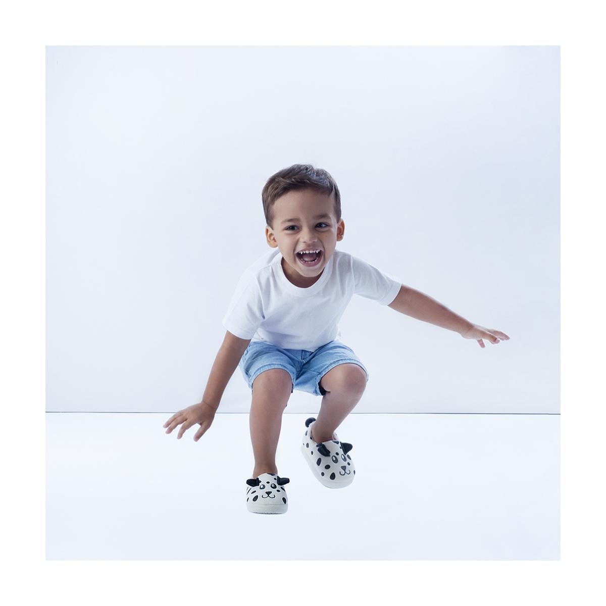 Pantufa Infantil Antiderrapante Pelúcia Dalmata Pimpolho